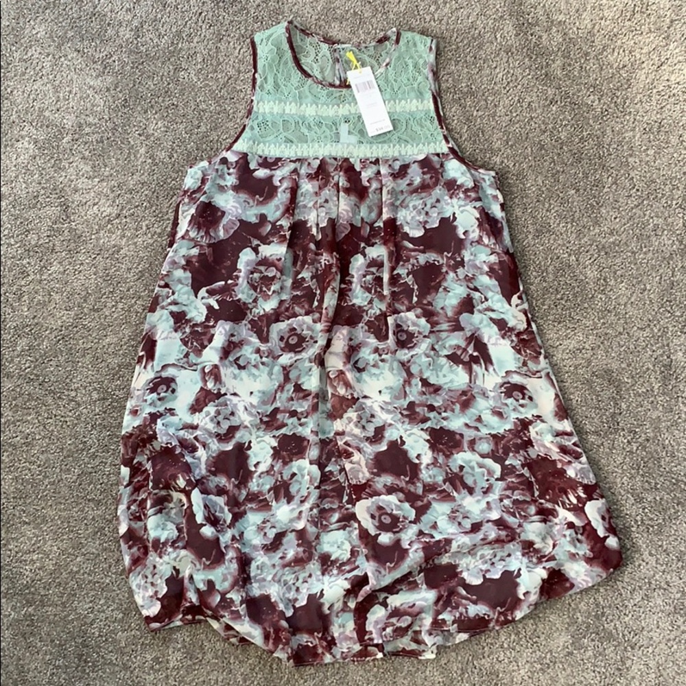 BCBG generation floral dress - never worn, NWT!